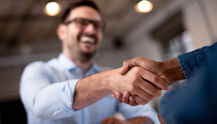 close-up-business-people-shaking-hands close-up-business-people-shaking-hands