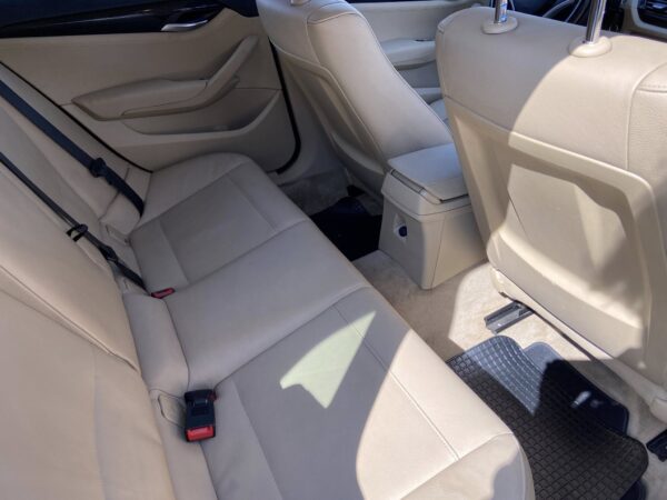 BMW X1 xDrive20d - Image 11
