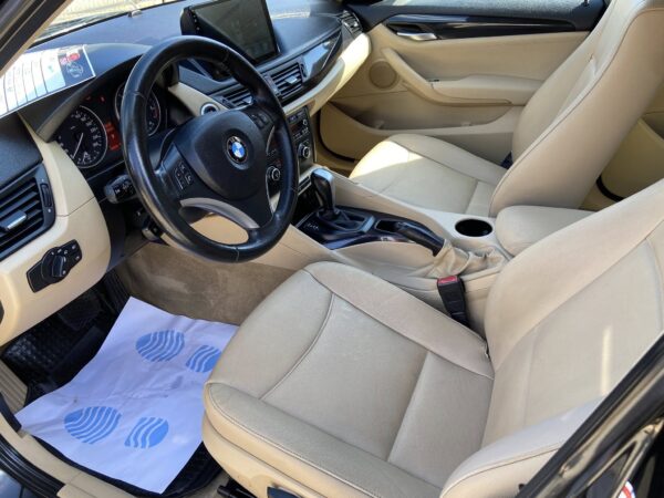 BMW X1 xDrive20d - Image 12