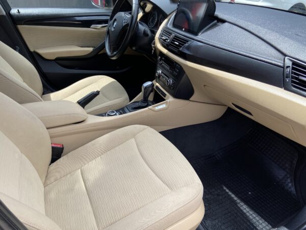 BMW X1 xDrive 2.0d – 177 CP / Automată / Navi mare / 4x4 - Image 11