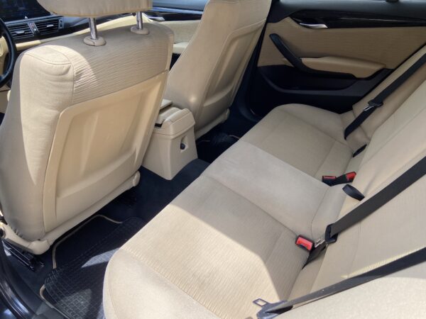 BMW X1 xDrive 2.0d – 177 CP / Automată / Navi mare / 4x4 - Image 12