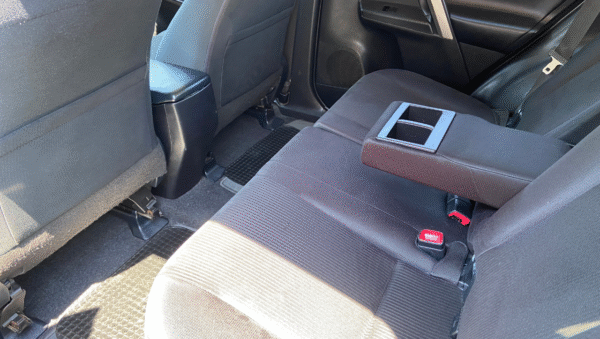 Toyota rav4 4x4 2014 - Image 13