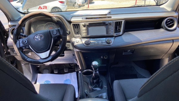 Toyota rav4 4x4 2014 - Image 15